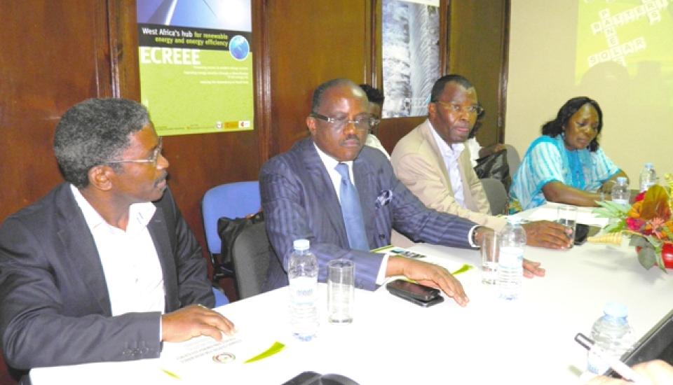 Image of ANGOLAN DELEGATION VISITS ECREEE 