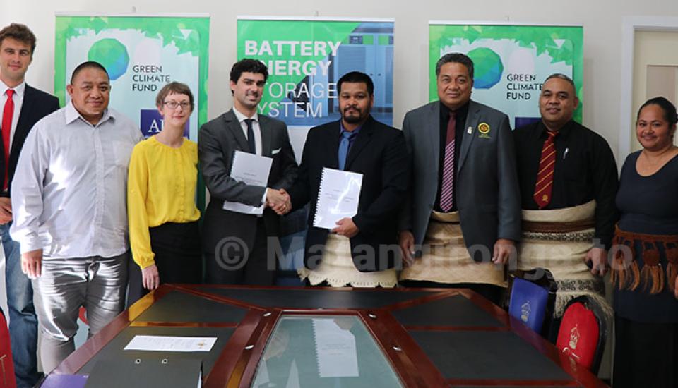 Image of Tonga’s first large batteries will store renewable energy