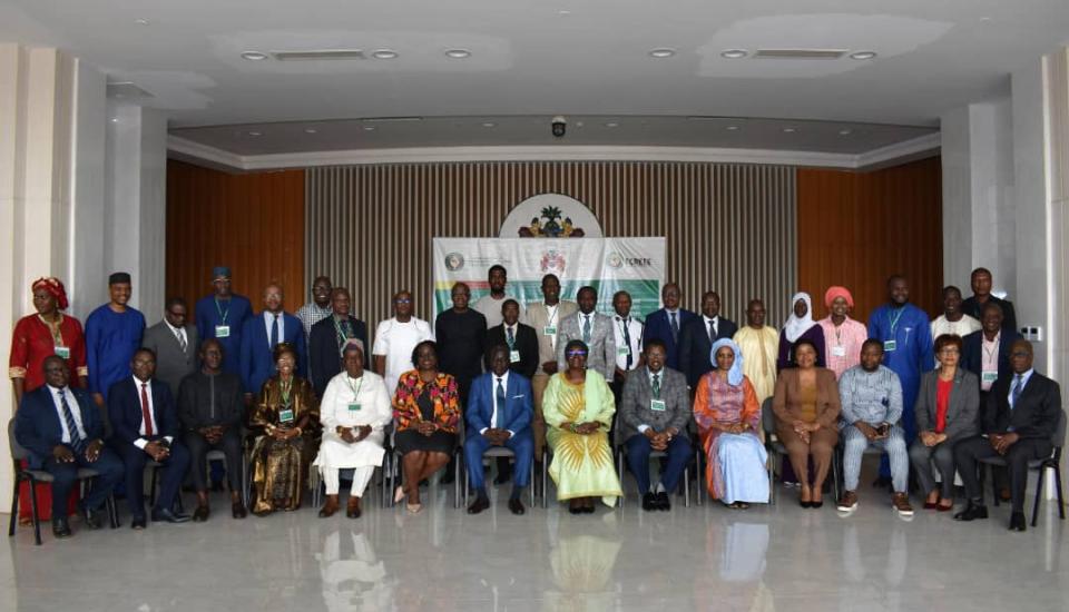 Image of ECOWAS Industry Ministers adopt regional Standards on standalone solar systems and solar PV mini-grids